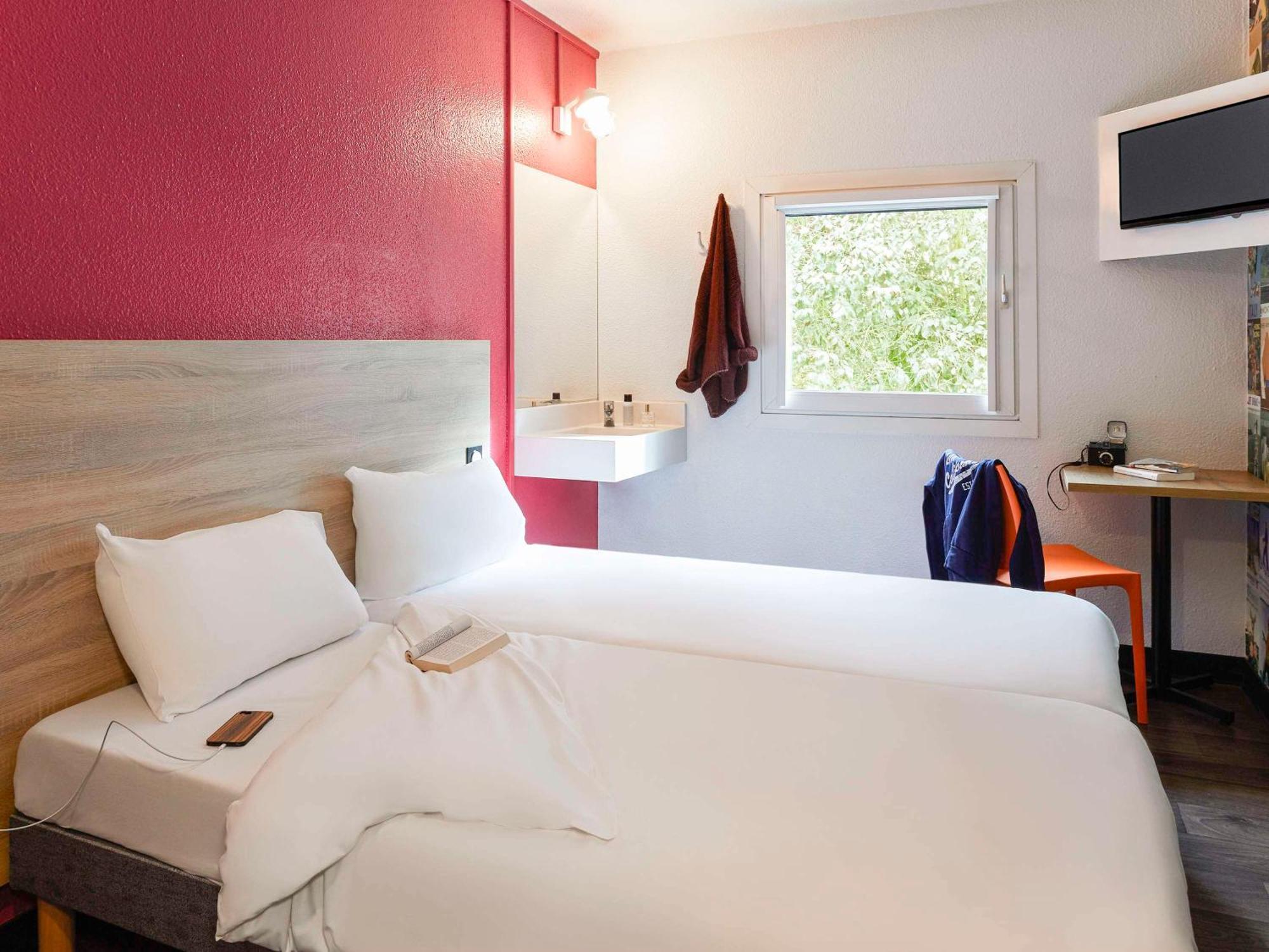 Hotelf1 Toulouse Ramonville Экстерьер фото