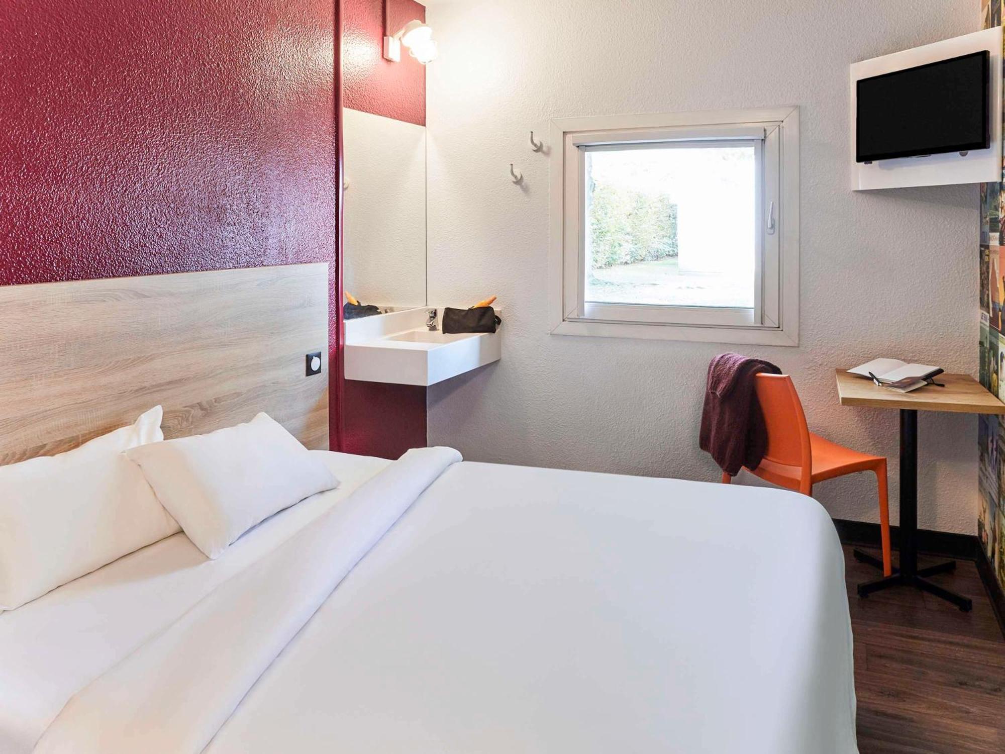 Hotelf1 Toulouse Ramonville Экстерьер фото